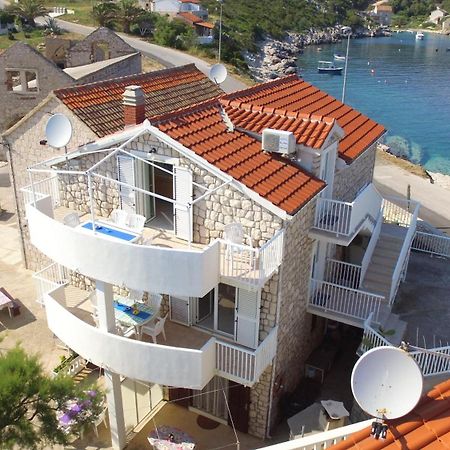 Apartment Karuza Rukavac Vis Luaran gambar