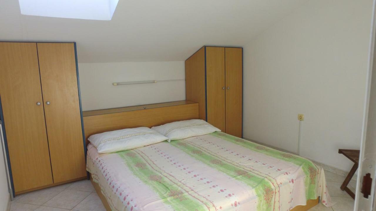 Apartment Karuza Rukavac Vis Luaran gambar