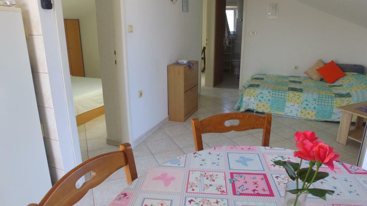 Apartment Karuza Rukavac Vis Luaran gambar